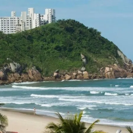 Praia do Tombo Guarujá-3